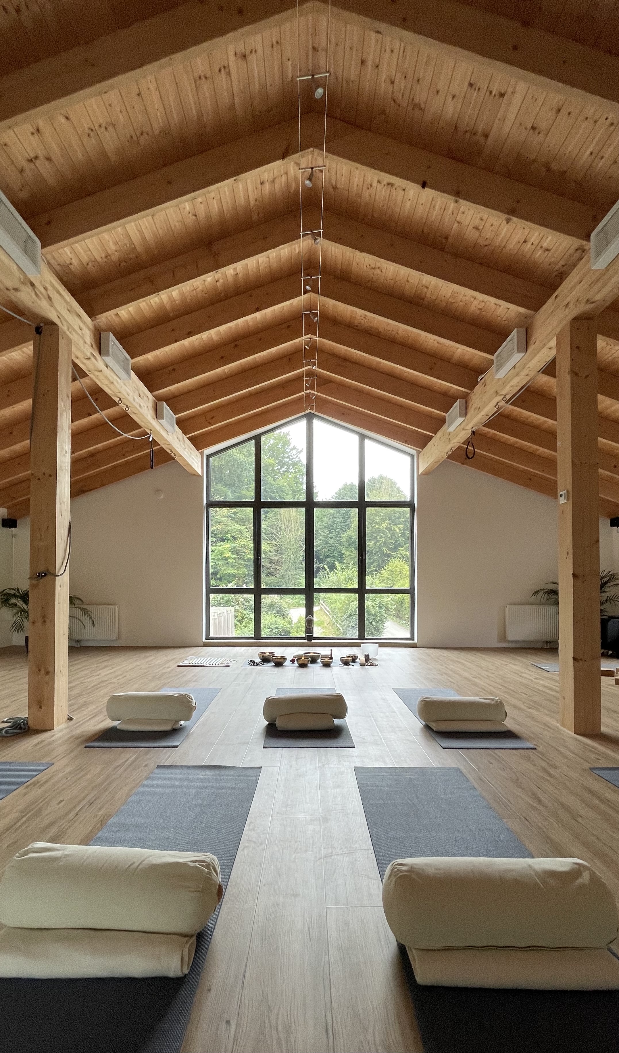 Der wunderschöne Raum mitten in der Natur für unsere Sound Meditation in der Gronenberger Mühle in Scharbeutz