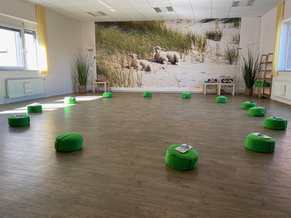 Yoga in der Deichwiese