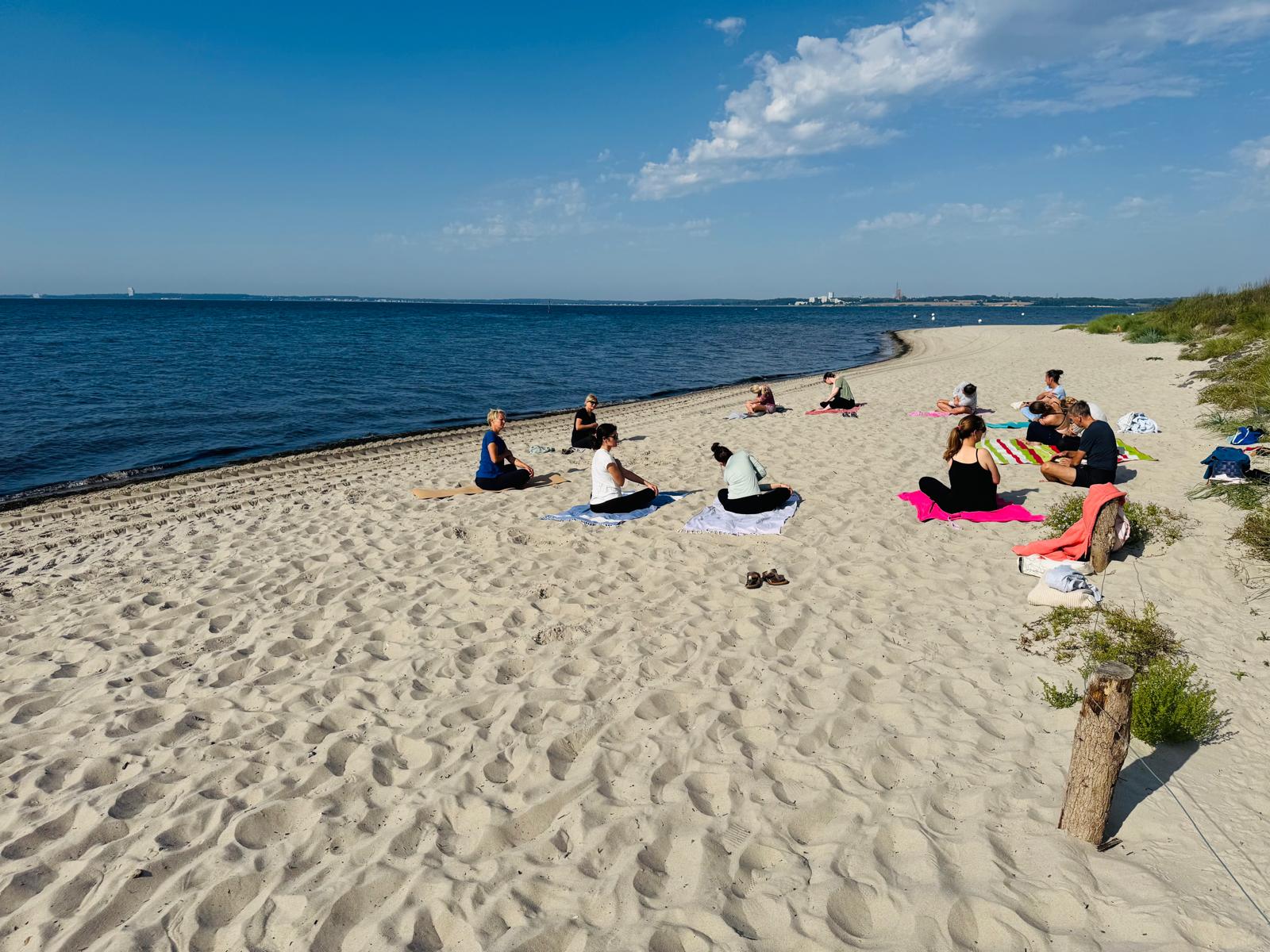 Yoga am Strand