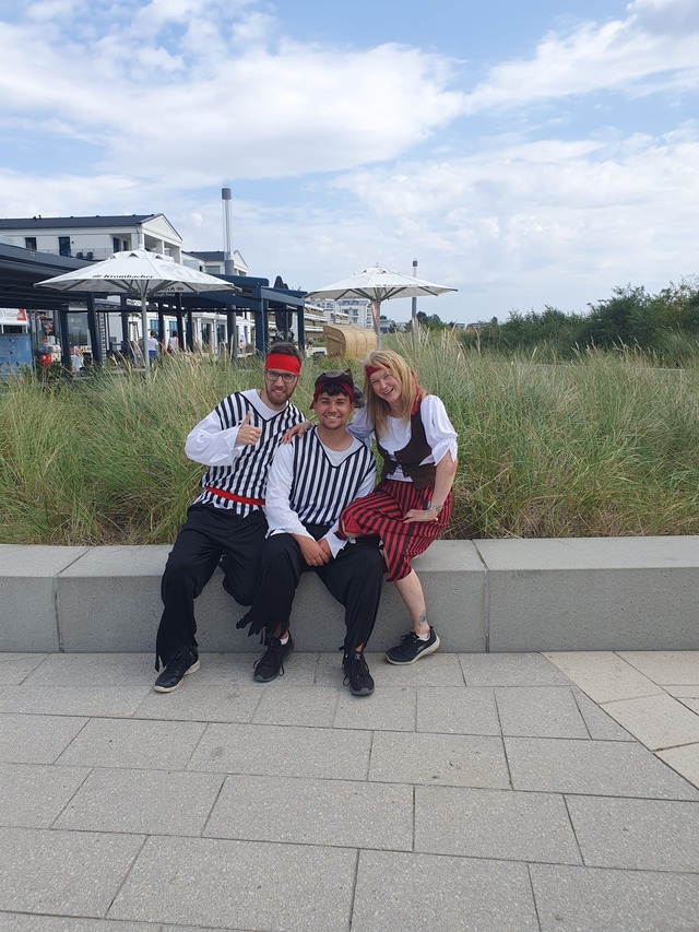 Strandräuber vs. Piraten
