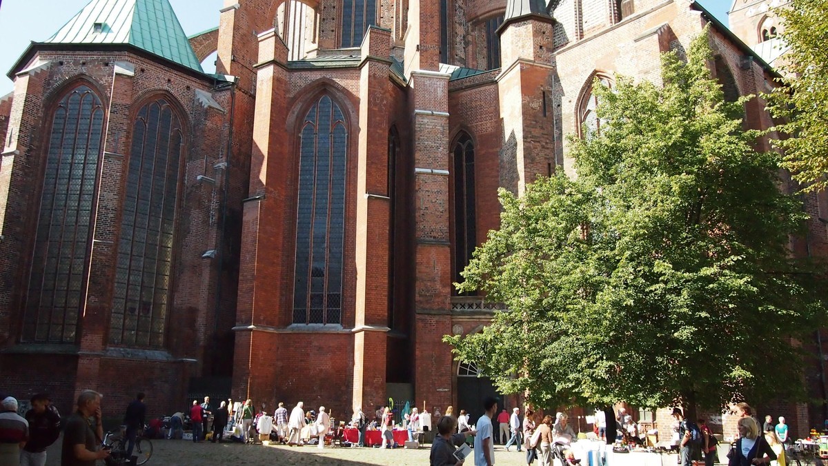 Spring is here! Flohmarkt an St. Marien