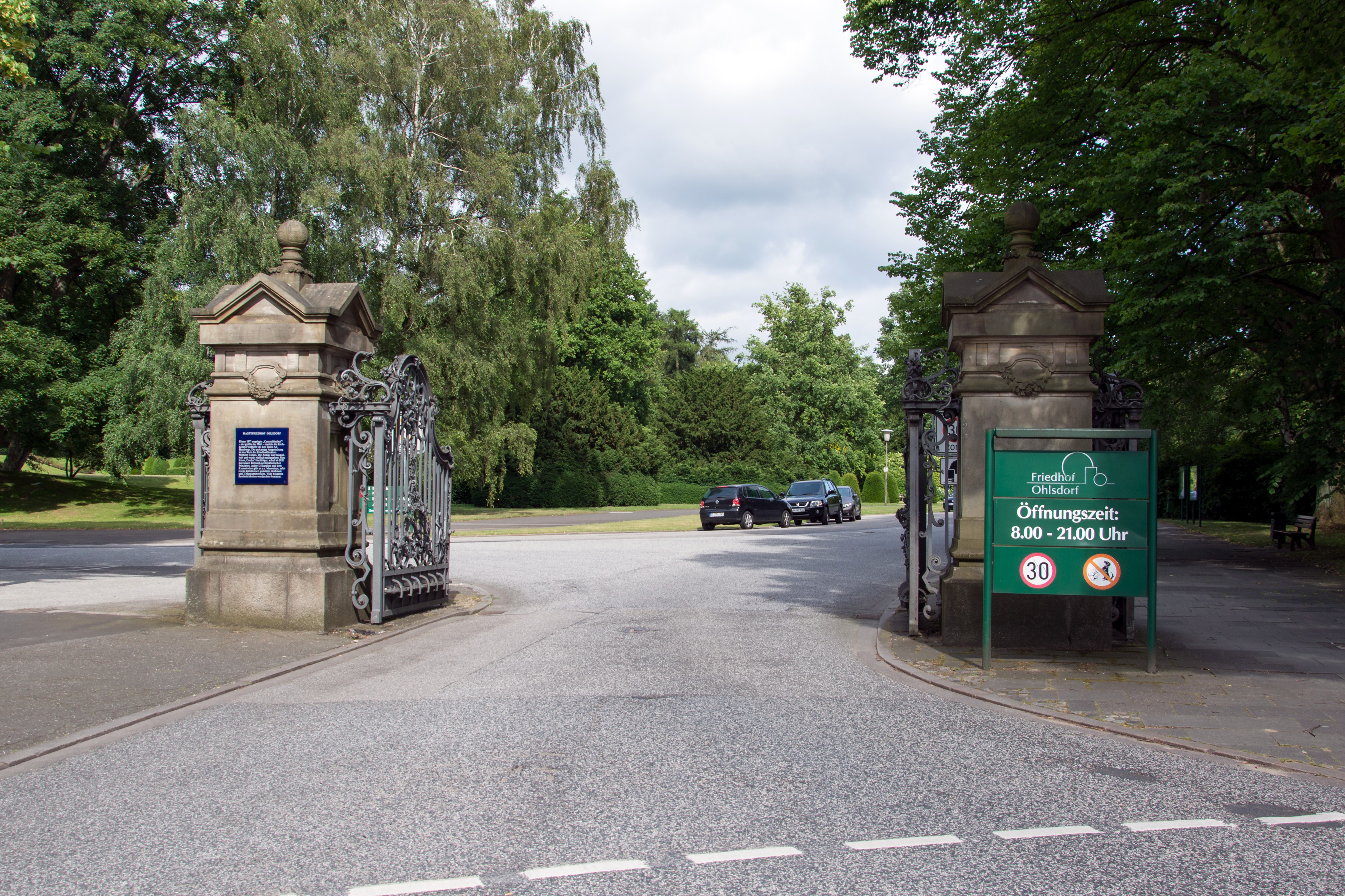 Meeting point: Ohlsdorfer Friedhof Museum