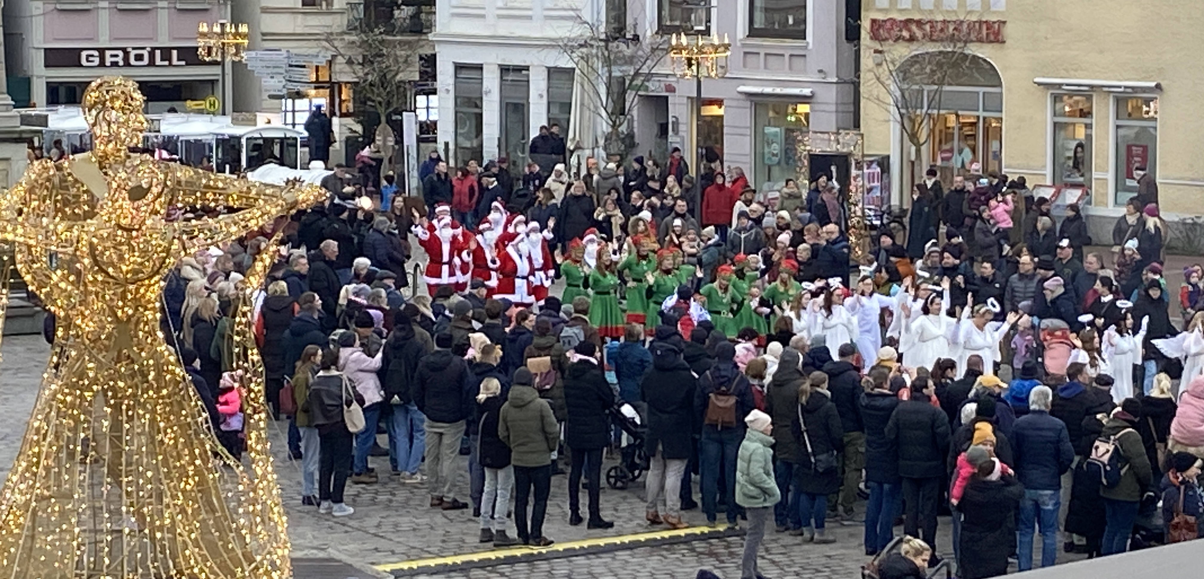 Verkaufsoffener Geschenke-Sonntag