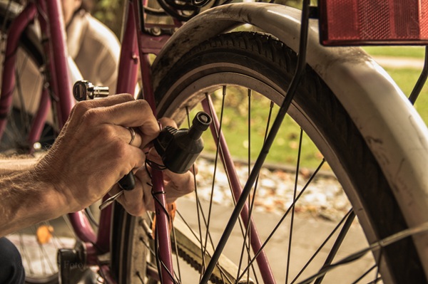 rad-repair-cafe_bild_thomas_schaeffer-600x400